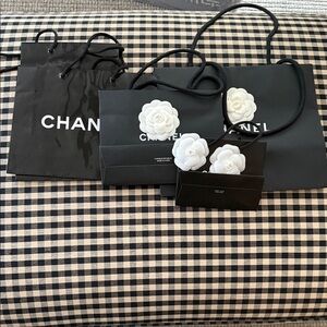 Chanel Black and White shopping bags 🛍️
